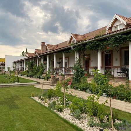 Country Club La Mesteceni Sebeş Buitenkant foto