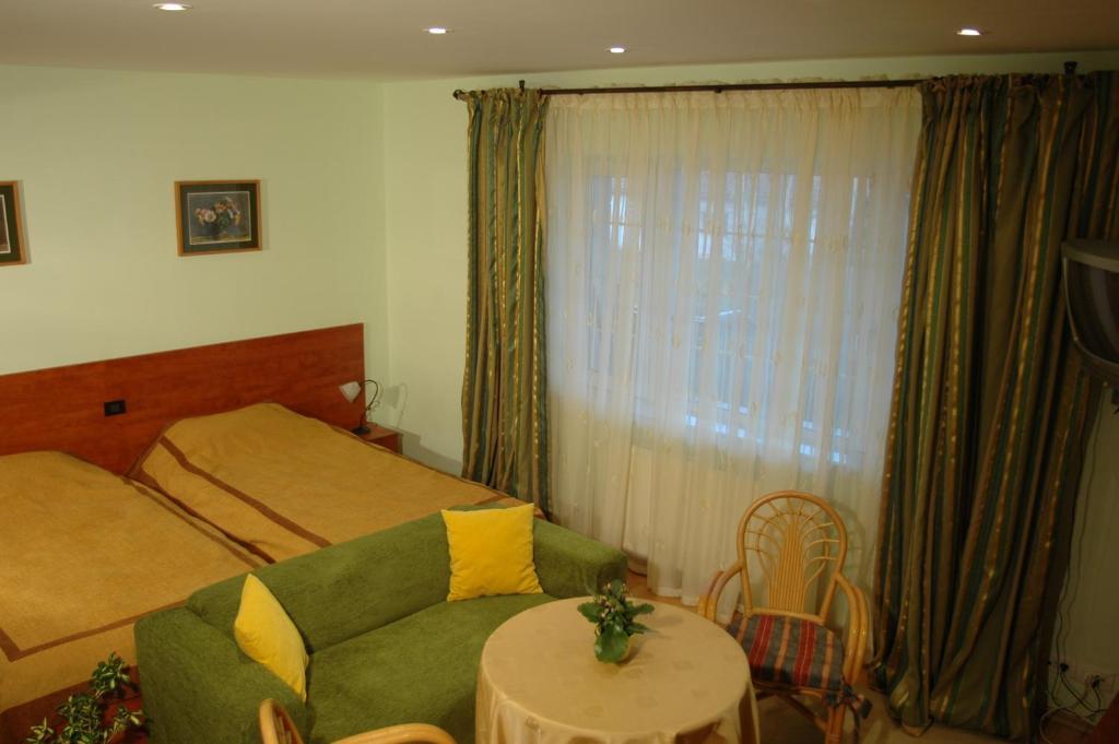 Country Club La Mesteceni Sebeş Kamer foto