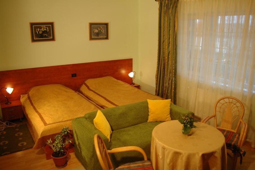 Country Club La Mesteceni Sebeş Kamer foto