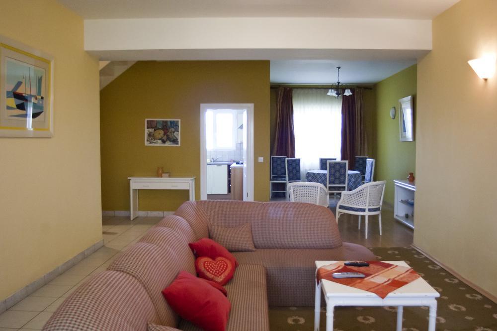 Country Club La Mesteceni Sebeş Buitenkant foto